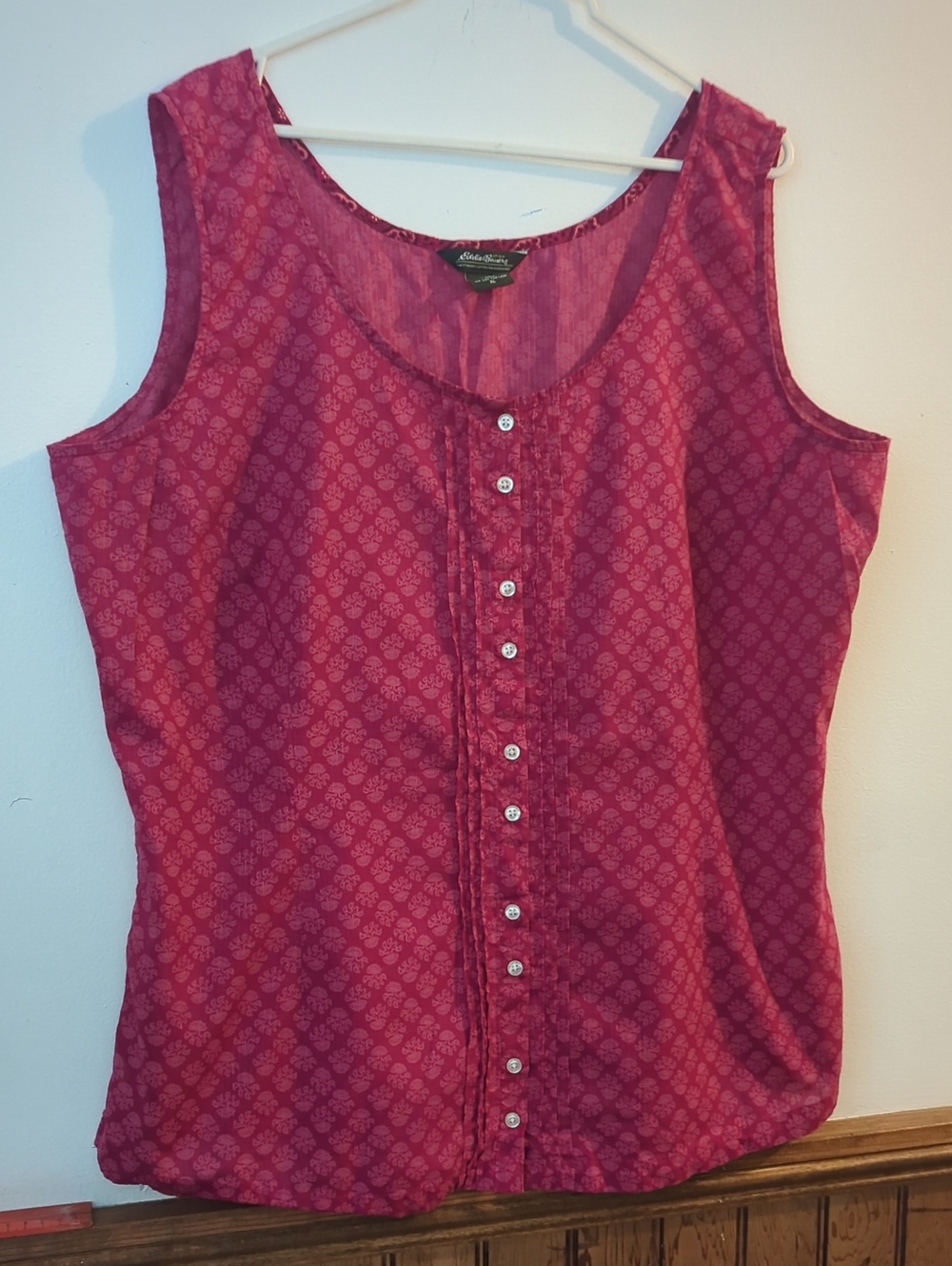 Eddie Bauer Women's  Raspberry Pink Button-Front Sleeveless Camisole